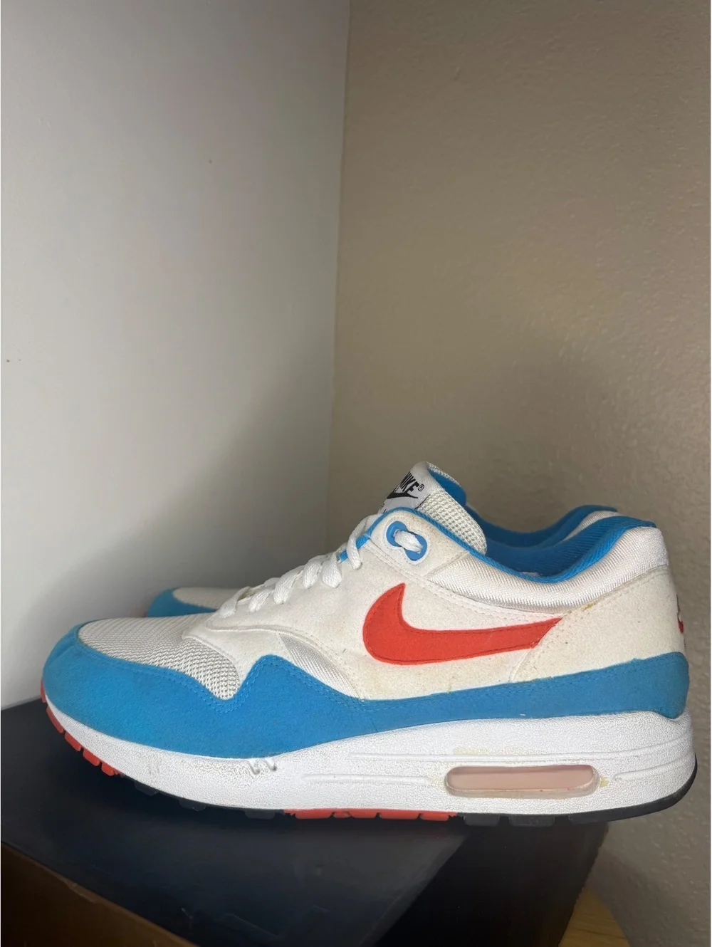 Nike Air Max 1 White Blue Orange Men’s Size 8.5 Sneakers Used w/ Box & Suede Bag